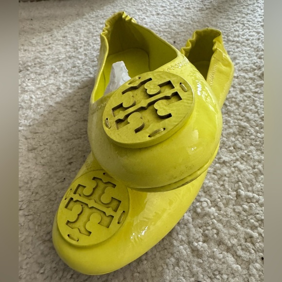 Tory Burch lemon green flats shoes - Picture 3 of 9
